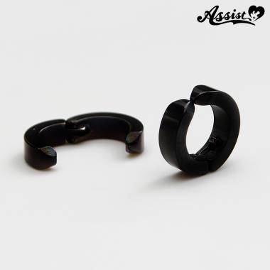 Pierced earrings　Black